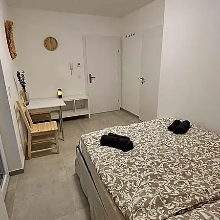 Hotel Langenzersdorf Apartment *