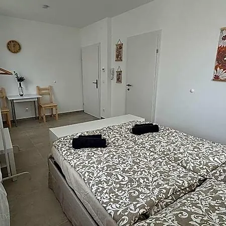 Langenzersdorf Apartment Hotel *