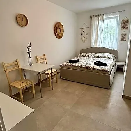 Hotel Langenzersdorf Apartment *